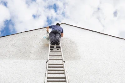 Peinture extérieure à Pradons — façades et ravalement